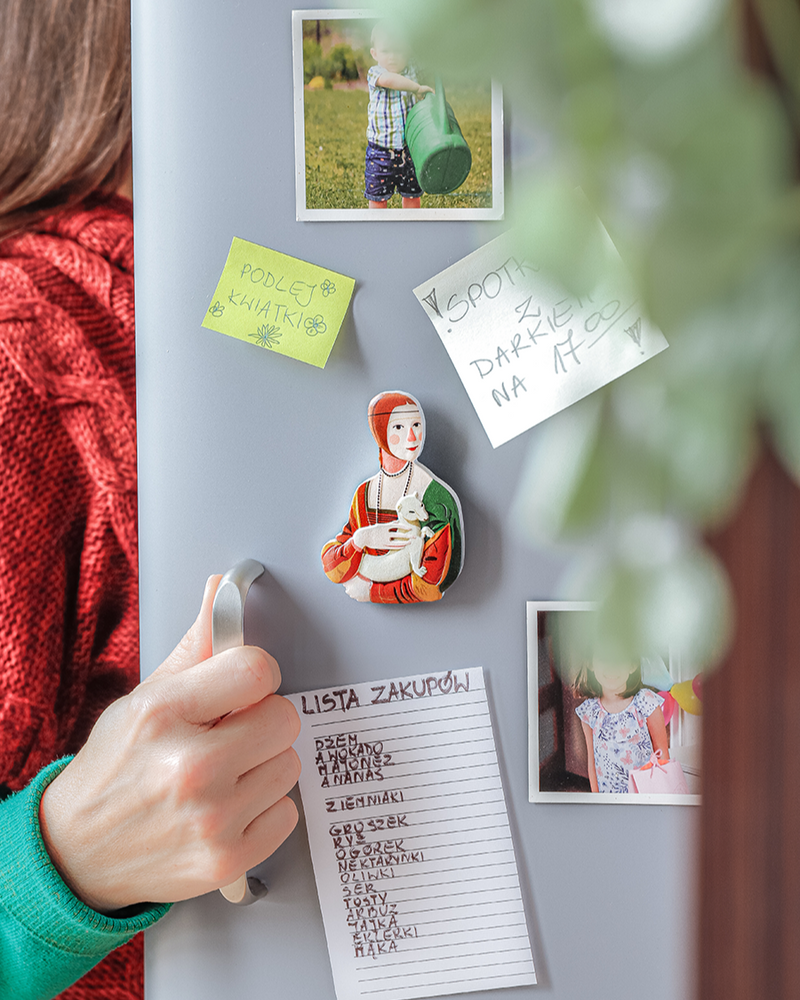 Magnet Lady with an Ermine